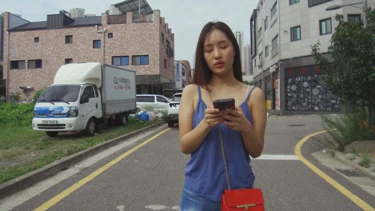 Hai Cô Nàng Xinh Đẹp Và Vị Khách Biến Thái Hai Cô Nàng Xinh Đẹp Và Vị Khách Biến Thái