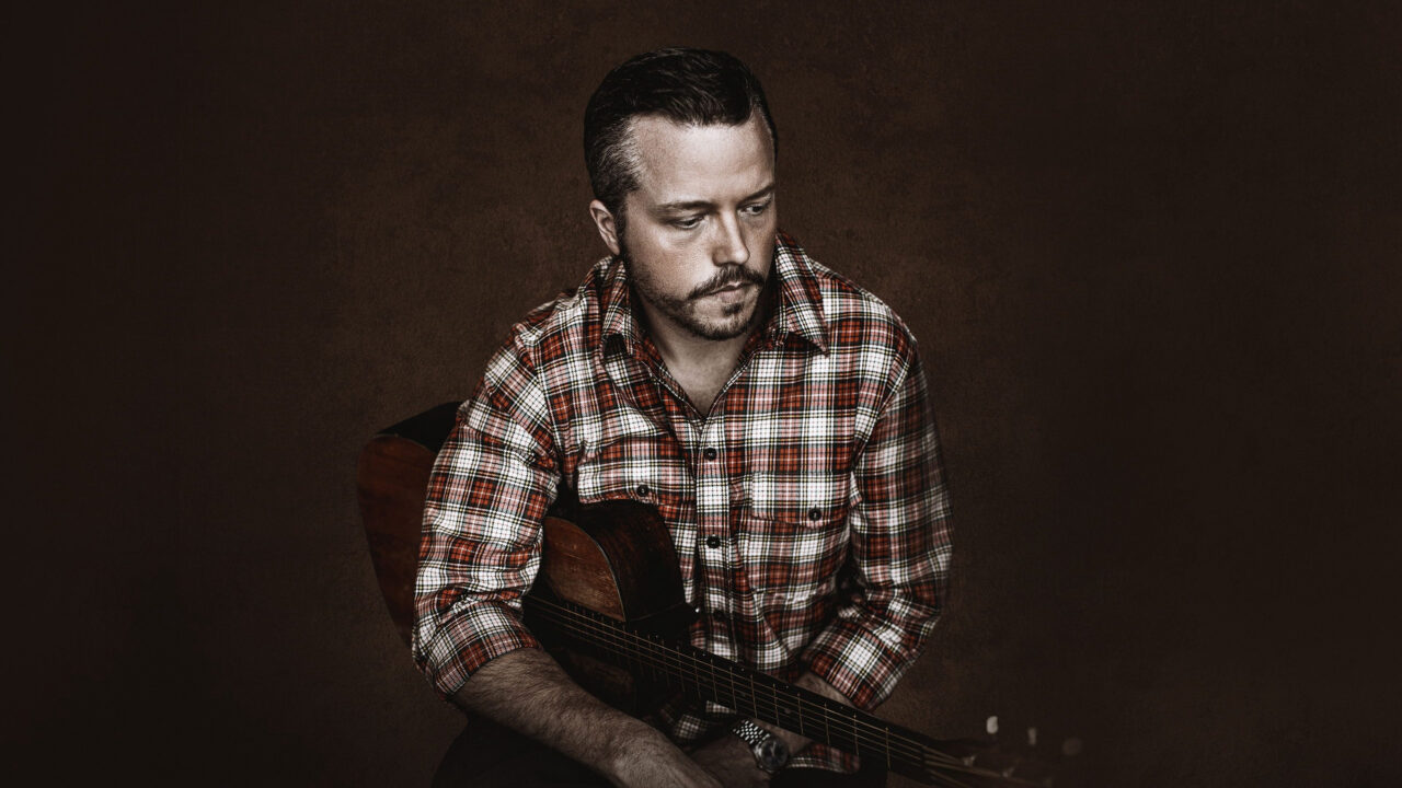 Hộp Nhạc Jason Isbell: Nhắm Mắt Mà Chạy Hộp Nhạc Jason Isbell: Nhắm Mắt Mà Chạy