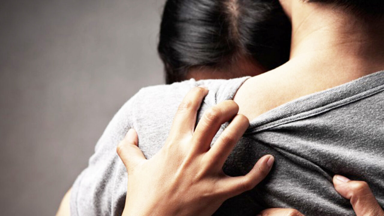 Ngoại Tình Với Anh Trai Sau Lưng Chồng Ngoại Tình Với Anh Trai Sau Lưng Chồng